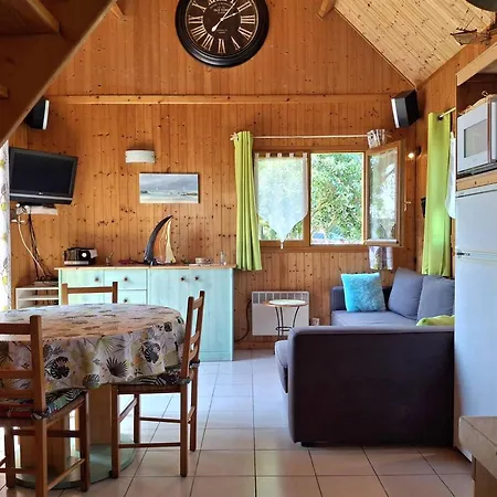 Chalet Authentique Pres De La Pour 6 Personnes - Fr-1-788-65 *