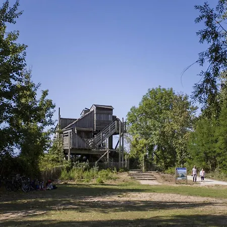 Authentique Pres De La Pour 6 Personnes - Fr-1-788-65 Merville-Franceville-Plage