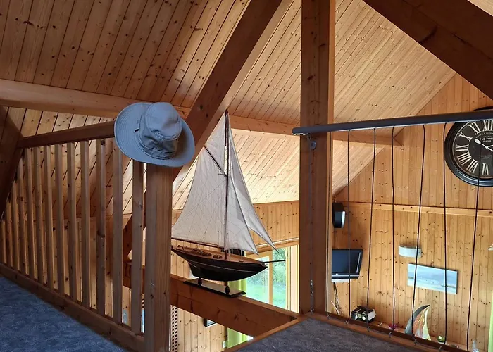 Chalet Authentique Près De La Pour 6 Personnes - Fr-1-788-65 Merville-Franceville-Plage