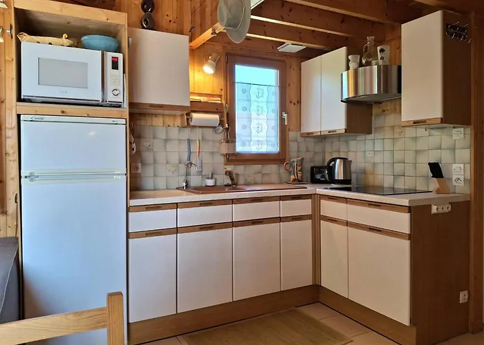 Authentique Près De La Pour 6 Personnes - Fr-1-788-65 * Merville-Franceville-Plage